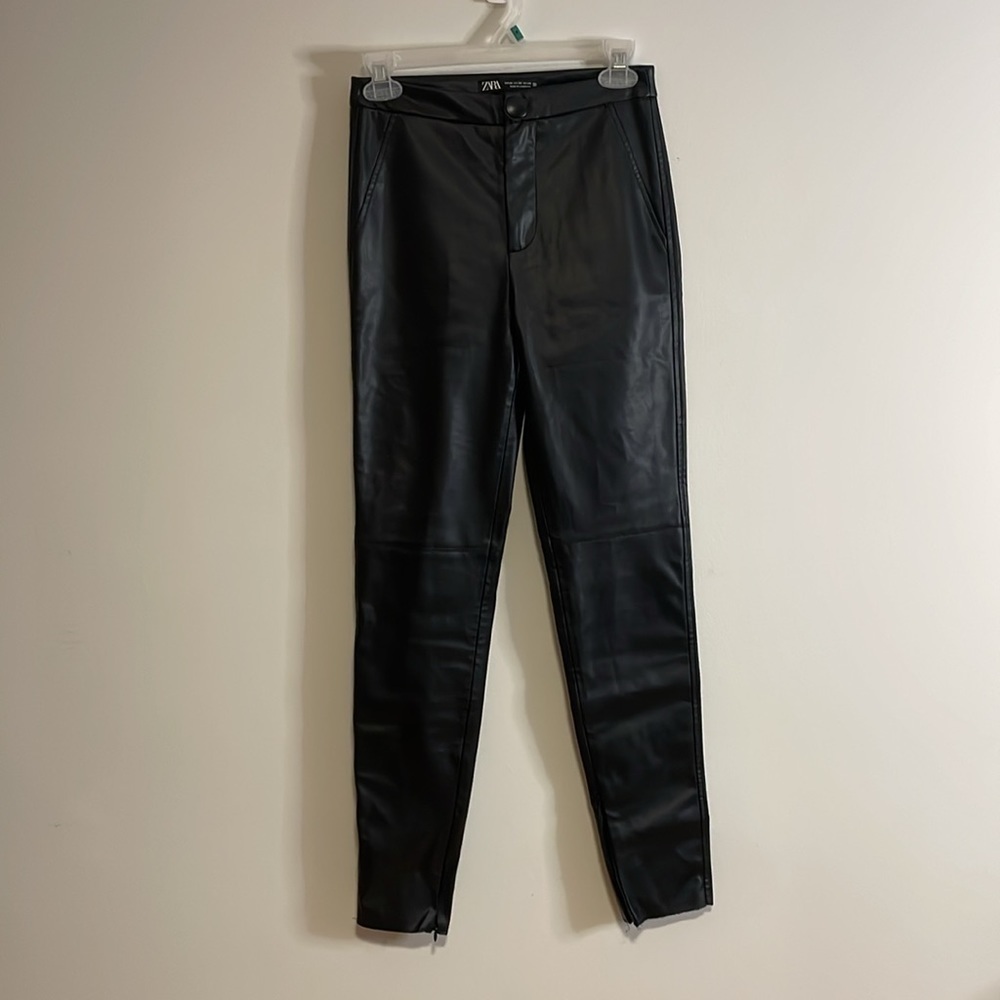 Zara Vegan Leather Pants XS Black Rock Glam Edgy Zip Moto Contemporary Night